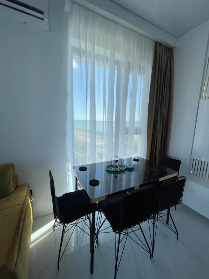 Studio303 By Allegio: Mamaia'S Seaside Luxury Near Finest Clubs & Beaches Exterior foto